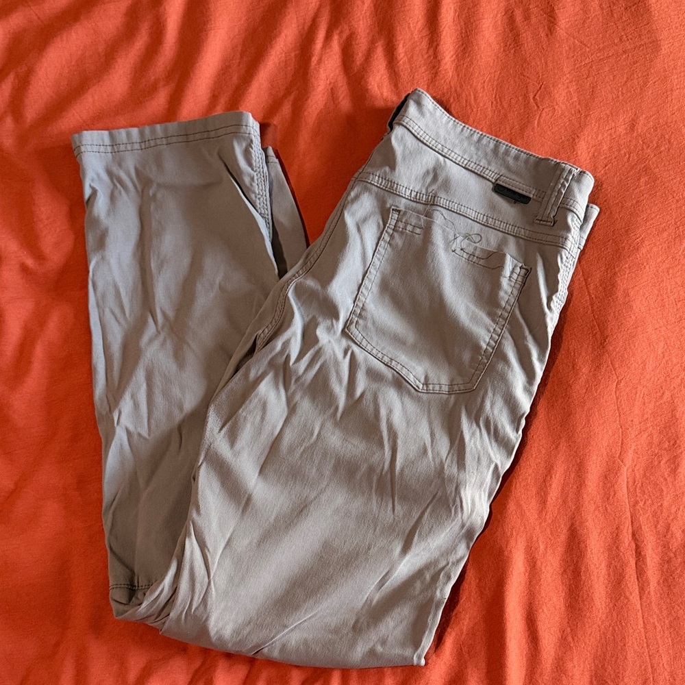 Wrangler Men's Light Gray Chinos